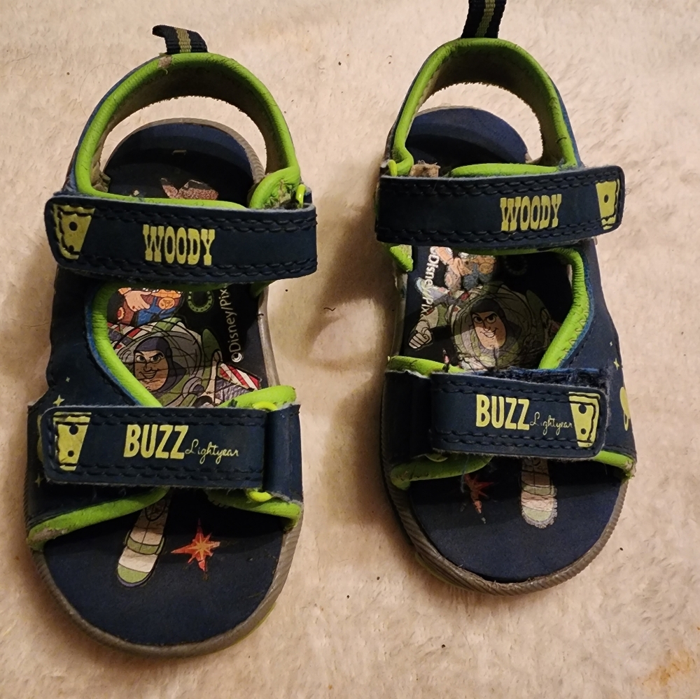 Buzz & woody sandals size 7